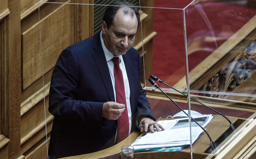 Σπίρτζης: Καμία πρόθεση της κυβέρνησης να λάβει μέτρα για τον αποκλεισμό ανεμβολίαστων αστυνομικών από τους ελέγχους