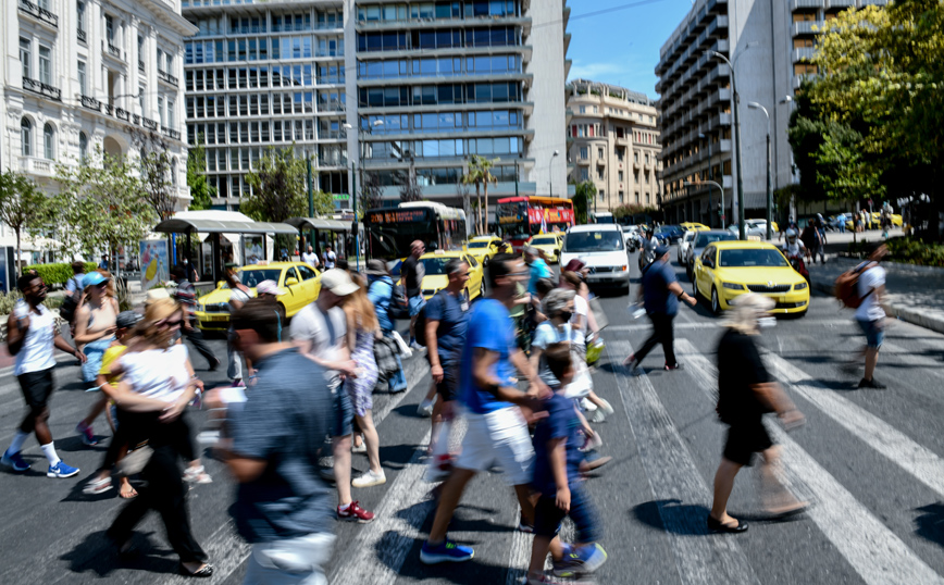 Κορονοϊός: 3.273 κρούσματα σήμερα – Στους 332 οι διασωληνωμένοι, 42 νέοι θάνατοι