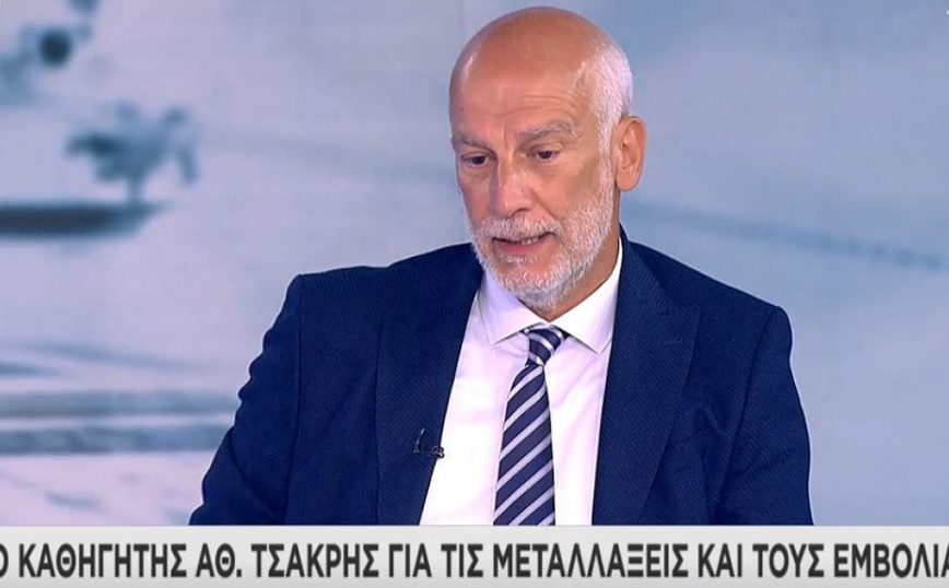 Κορονοϊός &#8211; Τσακρής: Περισσότερο παθογόνος ο ιός στους ανεμβολίαστους &#8211; Τι είπε για τη μεταδοτικότητα στους νέους