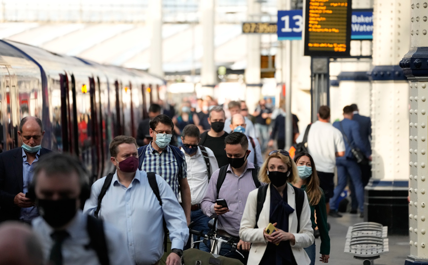 Κορονοϊός: Πάνω από 48.000 κρούσματα στη Βρετανία το τελευταίο 24ωρο