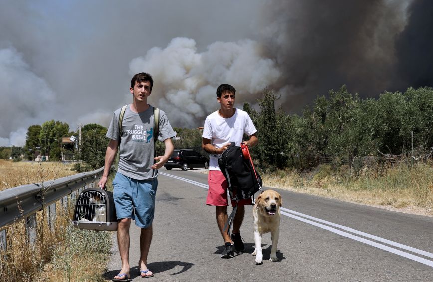 Τηλεφωνική γραμμή για την ψυχολογική υποστήριξη στους πληγέντες από τις φωτιές