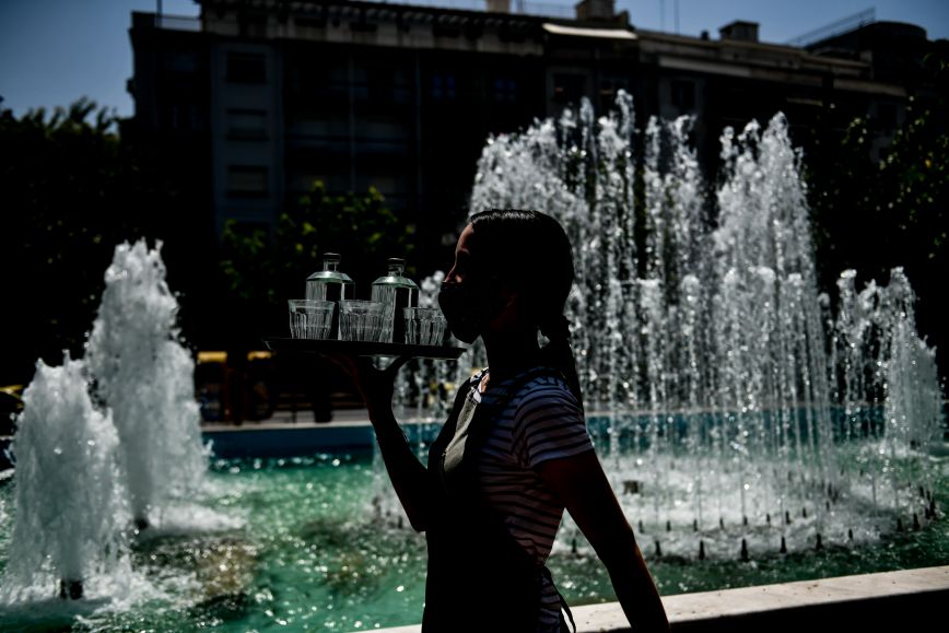 Πώς αμείβεται η αργία του Δεκαπενταύγουστου – Τι ισχύει φέτος που πέφτει Κυριακή