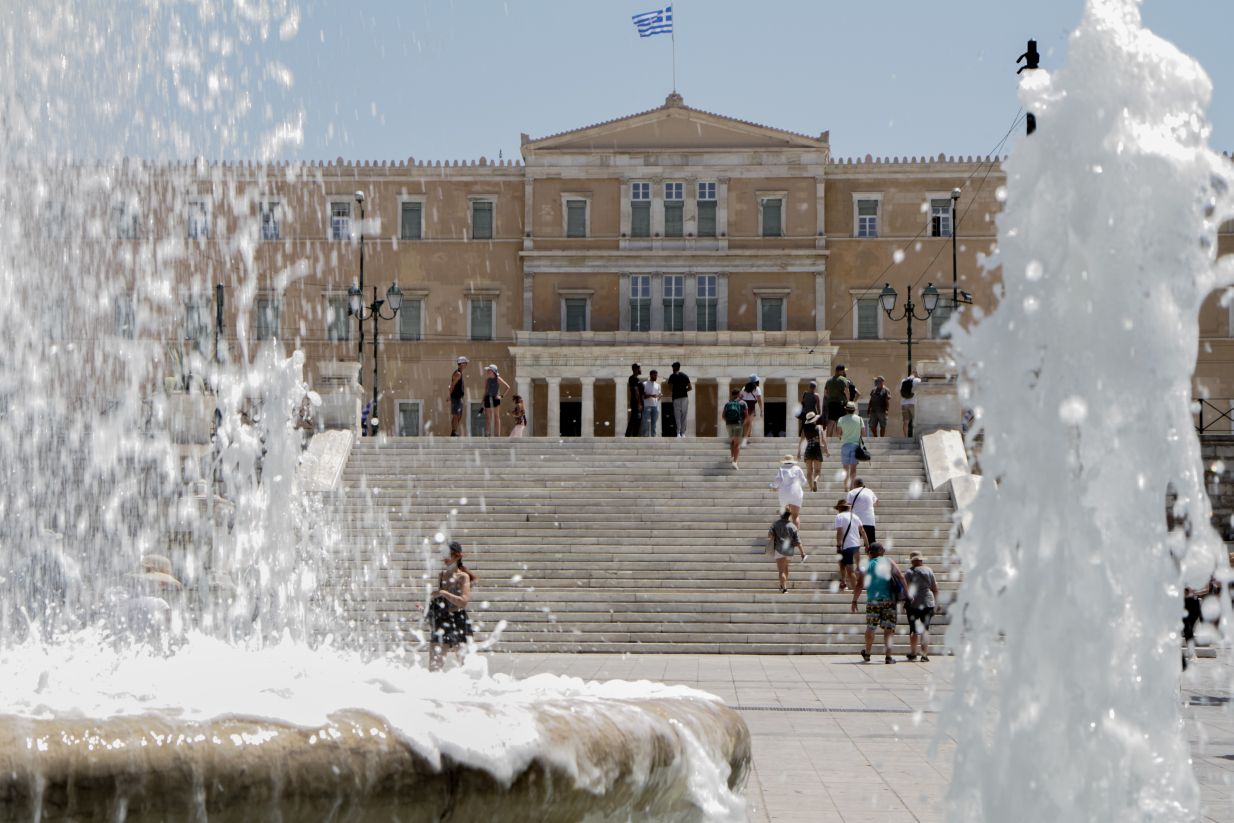 Καιρός σήμερα &#8211; Meteo: Μέχρι και 39 βαθμούς Κελσίου στα νότια &#8211; Πότε υποχωρεί το κύμα ζέστης