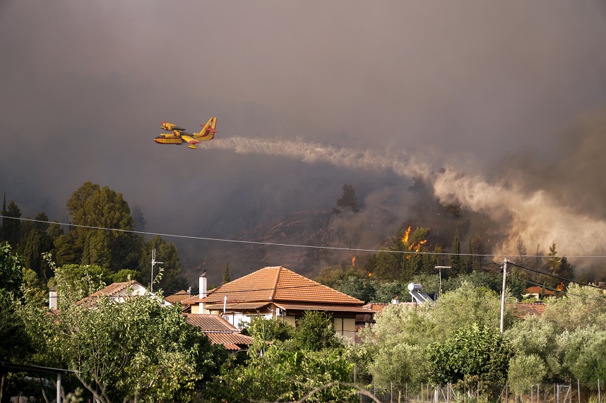 Δορυφορικές εικόνες από τις φωτιές σε Εύβοια και Ηλεία &#8211; Παρουσιάζουν χαρακτηριστικά «ακραίας συμπεριφοράς»