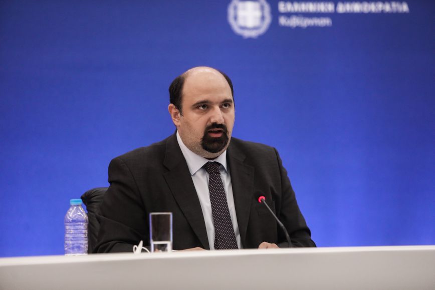 Τριαντόπουλος: Τροχαίο ατύχημα για τον υφυπουργό παρά τω πρωθυπουργώ