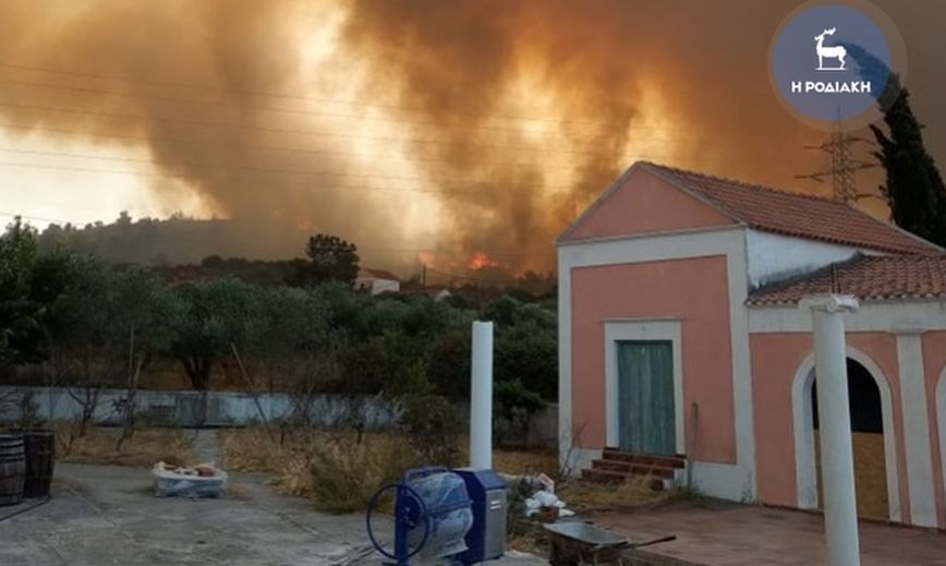 Ανεξέλεγκτες διαστάσεις παίρνει η φωτιά στη Ρόδο &#8211; Μήνυμα του 112 για εκκένωση του χωριού Ψίνθος