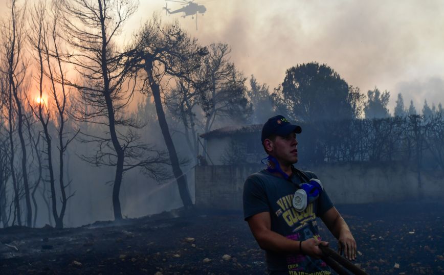Φωτιά στη Μάνη: Εκκενώθηκαν προληπτικά επτά κοινότητες