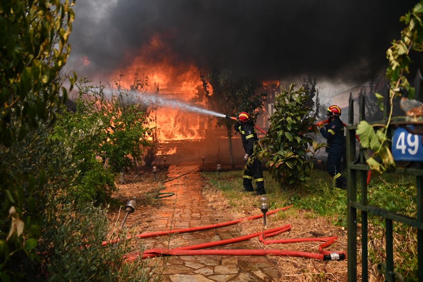 Φωτιά στην Αρκαδία: Εκκενώνονται 19 χωριά