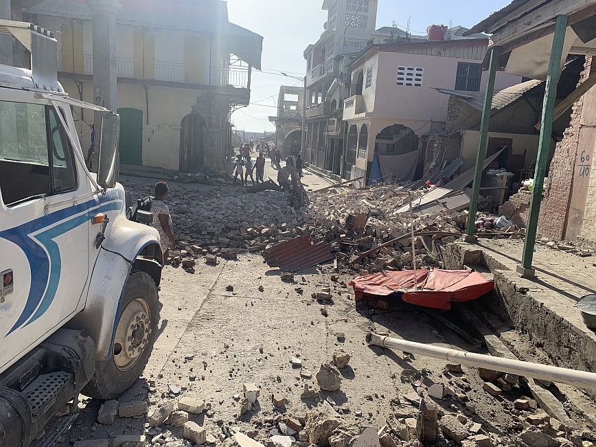 Αϊτή: Εκτεταμένες καταστροφές από τους δύο διαδοχικούς σεισμούς 7,2 Ρίχτερ, συναγερμός για τσουνάμι