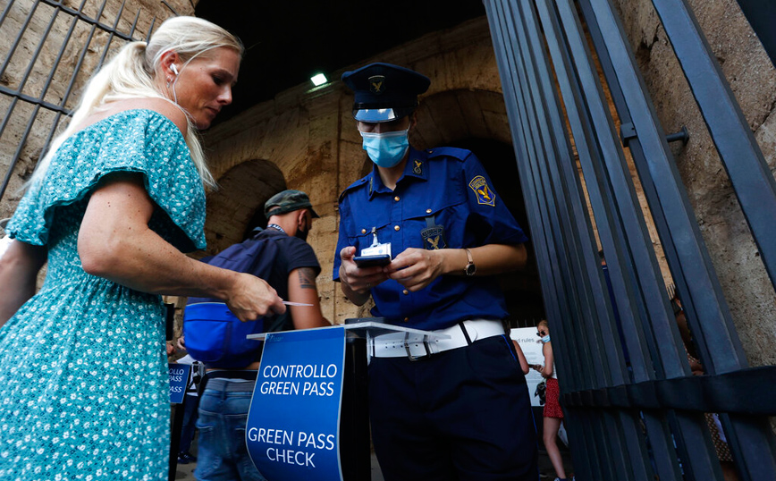 Κοροονοϊός &#8211; Ιταλία: Χαλάρωση μέτρων σε κλαμπ, σινεμά, θέατρα και αθλητικές εγκαταστάσεις