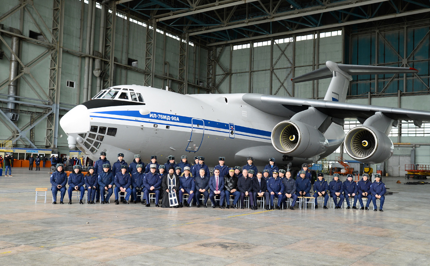 Τα «ιπτάμενα τάνκερ» Ilyushin Il-76 και δύο ελικόπτερα αποστέλλει η Ρωσία