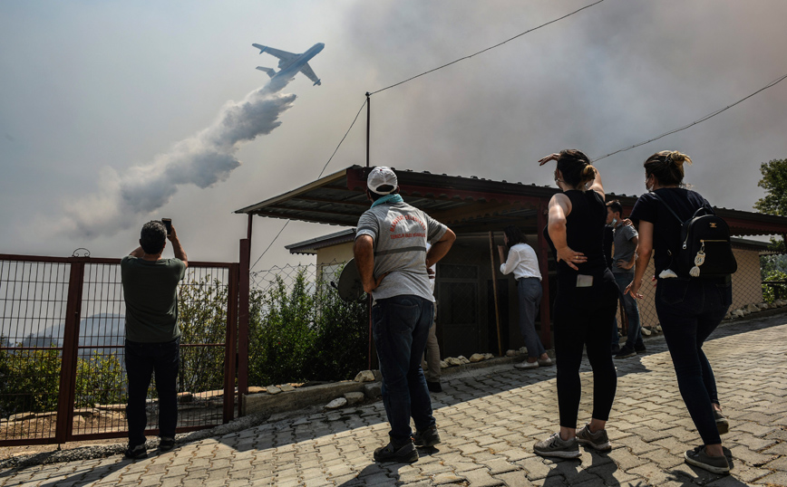 Φονικές πυρκαγιές στην Τουρκία: Η Ευρωπαϊκή Ένωση στέλνει τρία Canadair &#8211; Στόχος επικρίσεων ο Ερντογάν