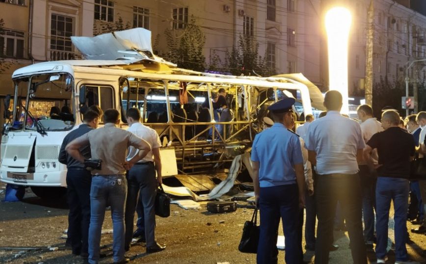 Αιματηρή έκρηξη σε αστικό λεωφορείο στη Ρωσία