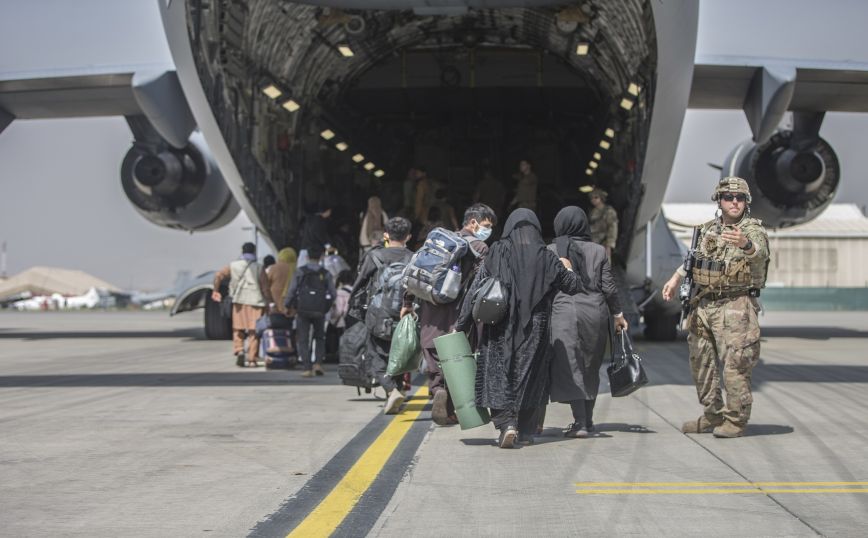 Αφγανιστάν: Η Ρωσία στέλνει 4 μεταγωγικά αεροσκάφη να παραλάβουν 500 ανθρώπους