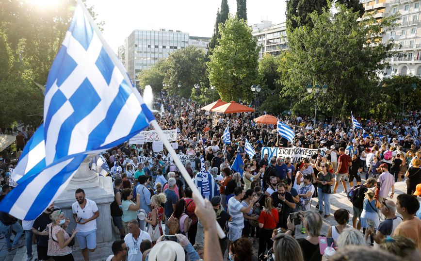 Κορονοϊός &#8211; εμβόλιο: Σφίγγει ο κλοιός για τους αρνητές