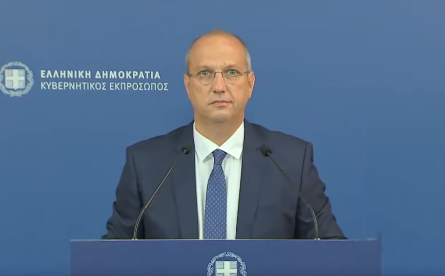 Γιάννης Οικονόμου για φωτιές: Όποιος δρα κάνει και λάθη