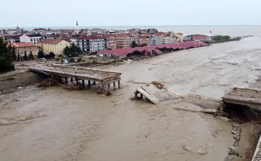 Τουρκία: Στους 27 οι νεκροί από τις πλημμύρες &#8211; Χάος στις βόρειες επαρχίες της χώρας
