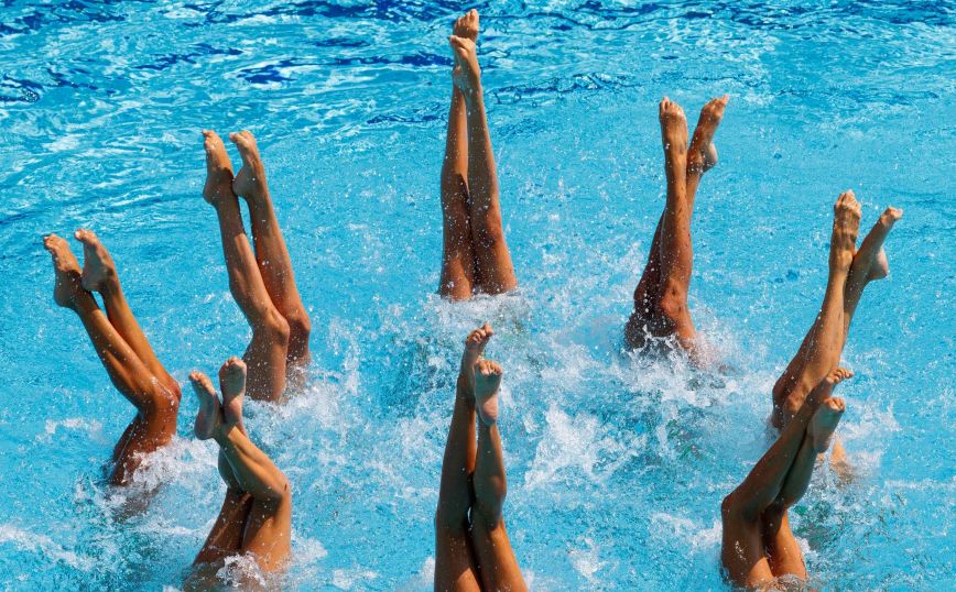 Κρήτη: Καταγγελίες για ύβρεις, απαξιωτικά σχόλια, ρατσιστικές επιθέσεις σε αθλήτριες καλλιτεχνικής κολύμβησης