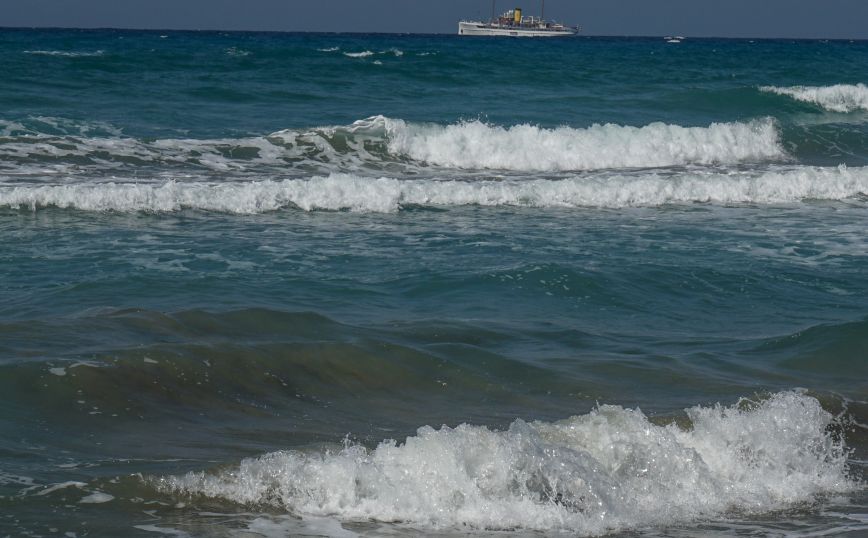Κρήτη: Τελευταίο αντίο στον 10χρονο που παρασύρθηκε από τα κύματα