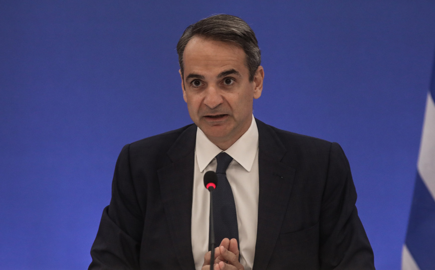 Ο Μητσοτάκης ενημέρωσε όλους τους πολιτικούς αρχηγούς για τη συνάντηση με τον Ερντογάν