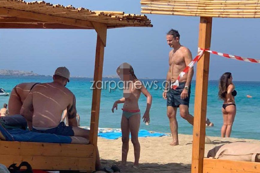 Για μπάνιο στα Φαλάσαρνα Χανίων ο Κυριάκος Μητσοτάκης &#8211; Δείτε φωτογραφίες