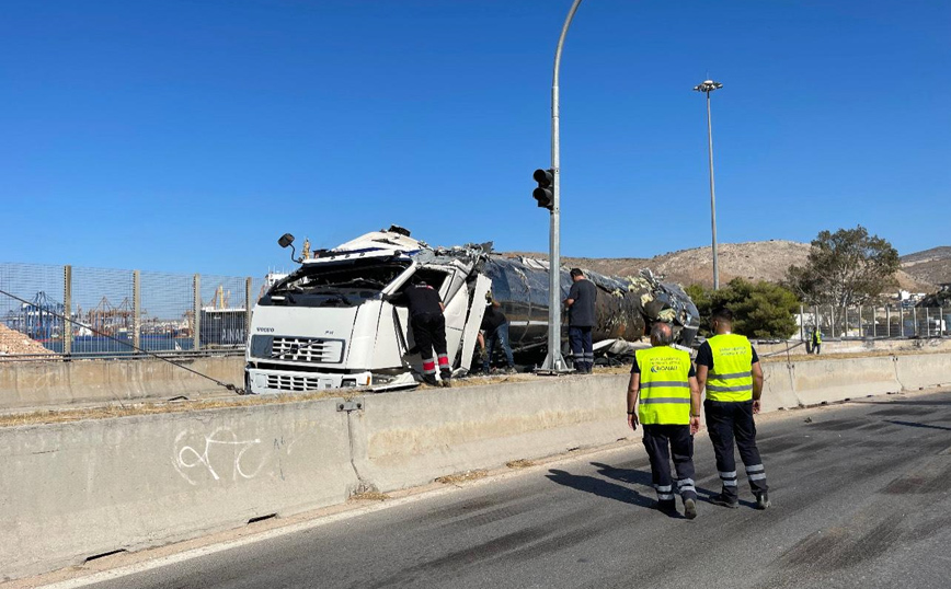 Αποκαταστάθηκε η κυκλοφορία στη λεωφόρο Δραπετσώνας