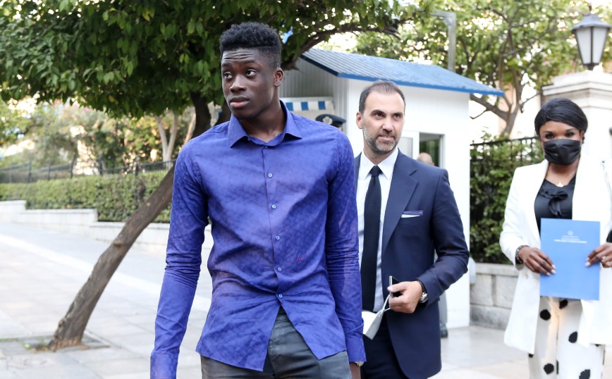 ΑΝΤΕΤΟΚΟΥΝΜΠΟ ΜΑΞΙΜΟΥ (1) ΑΝΤΕΤΟΚΟΥΝΜΠΟ ΜΑΞΙΜΟΥ (1)