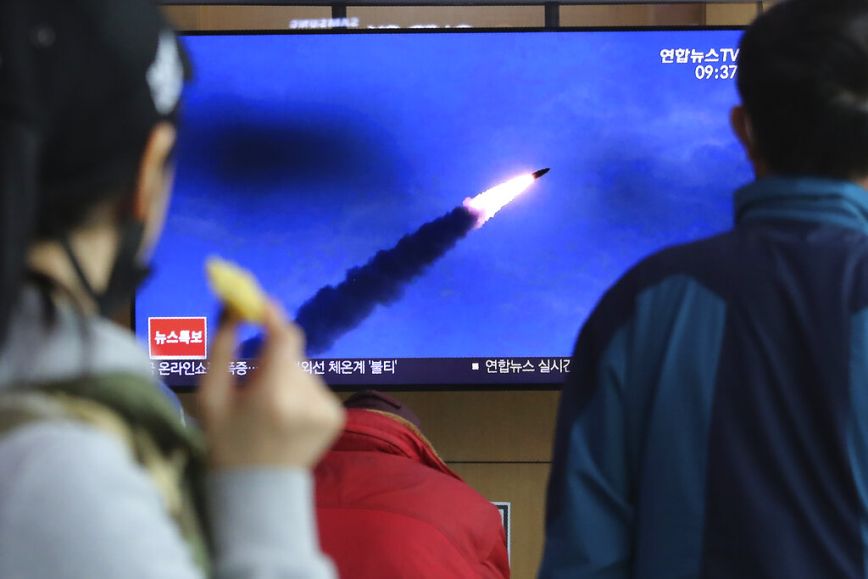 H Νότια Κορέα εκτόξευσε τον πρώτο της βαλλιστικό πύραυλο από υποβρύχιο