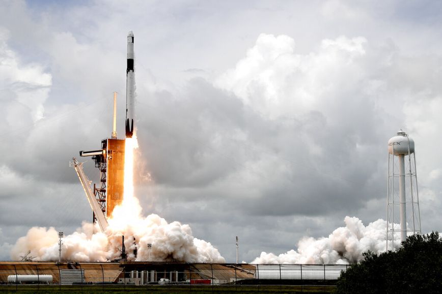 SpaceX: Ετοιμάζεται η πρώτη διαστημική αποστολή που θα αποτελείται στο σύνολό της από πολίτες