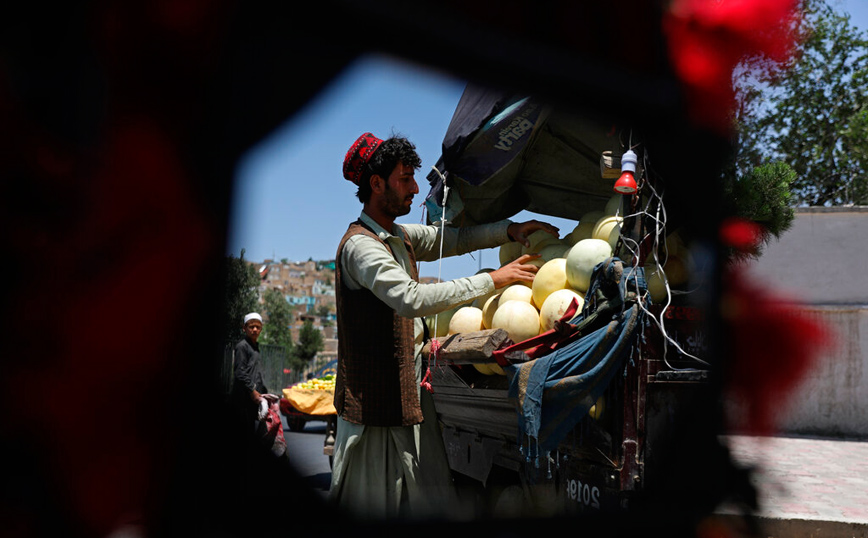 Αφγανιστάν: Ένας μήνας από την πτώση της Καμπούλ &#8211; Οι Ταλιμπάν μπροστά στην οικονομική κρίση