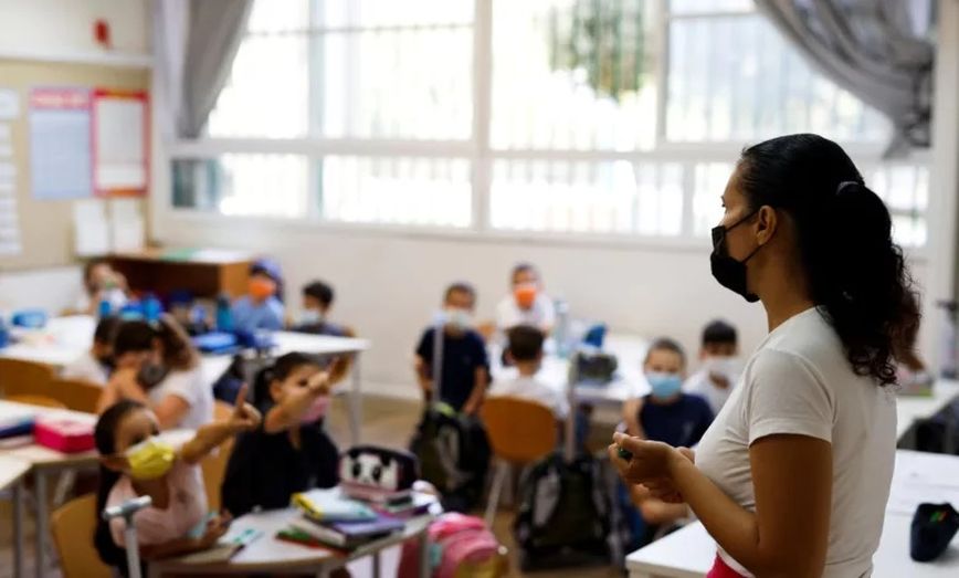 Αίγυπτος: Με δύο αρνητικά τεστ η είσοδος των ανεμβολίαστων εκπαιδευτικών στα σχολεία