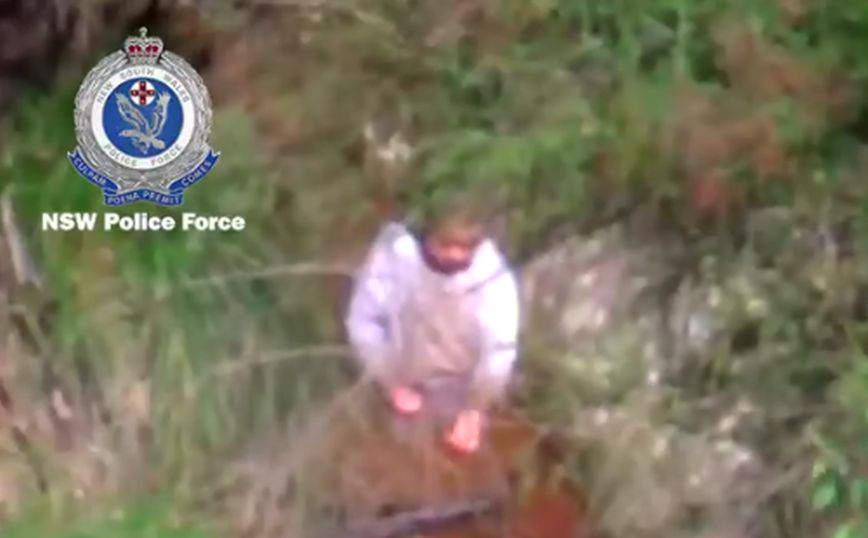 Ένα τρίχρονο αγόρι βρέθηκε μετά από 3 μέρες σε απομονωμένη θαμνώδη περιοχή &#8211; Δείτε βίντεο