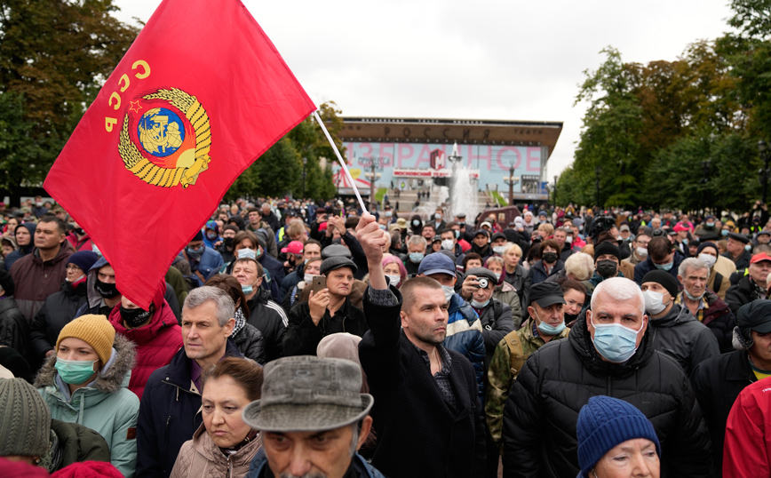 Ρωσία: Η αστυνομία πολιόρκησε γραφεία του Κομμουνιστικού Κόμματος