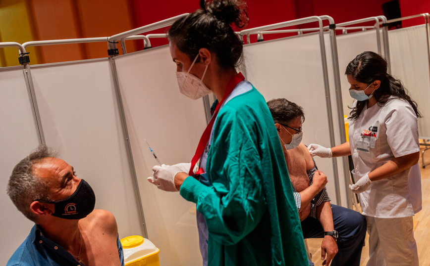 Κορονοϊός: Η Ισπανία έπιασε το στόχο &#8211; Πλήρως εμβολιασμένο το 70,3% του πληθυσμού