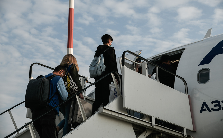 Αναχώρησαν από την Ελλάδα 11 ασυνόδευτα προσφυγόπουλα Αναχώρησαν από την Ελλάδα 11 ασυνόδευτα προσφυγόπουλα