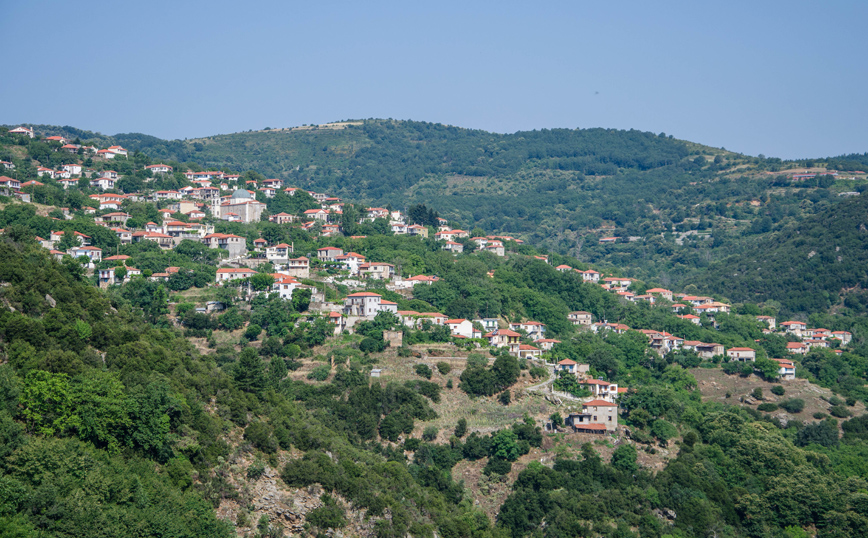 Τα χωριά του Πάρνωνα αυτήν την εποχή είναι χάρμα οφθαλμού