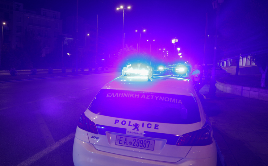 Αθήνα: «Αρματωμένοι» πορτιέρηδες σε νυχτερινά μαγαζιά – Πέντε συλλήψεις από τις Αρχές