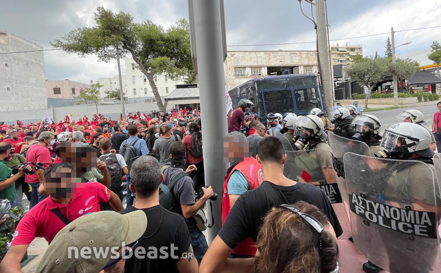 Τα MAT απέκλεισαν την πρόσβαση των διανομέων διαδηλωτών στα γραφεία της efood