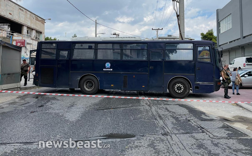 Κλούβα των ΜΑΤ Κλούβα των ΜΑΤ