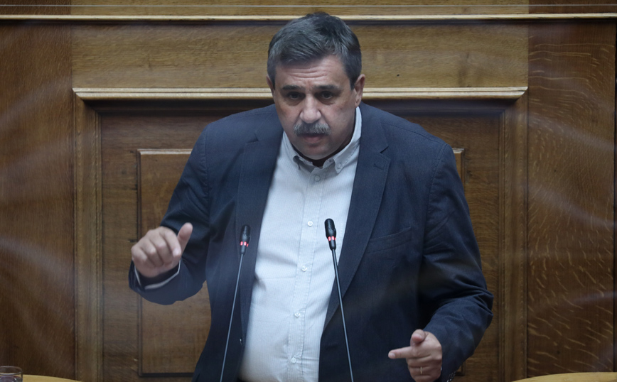 Ξανθός: Η κυβέρνηση διαστρεβλώνει επίτηδες τις θέσεις του ΣΥΡΙΖΑ για τους συμβασιούχους του ΕΣΥ