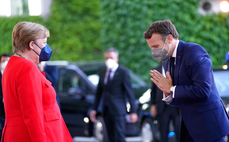 ΜΕΡΚΕΛ ΜΑΚΡΟΝ ΜΕΡΚΕΛ ΜΑΚΡΟΝ