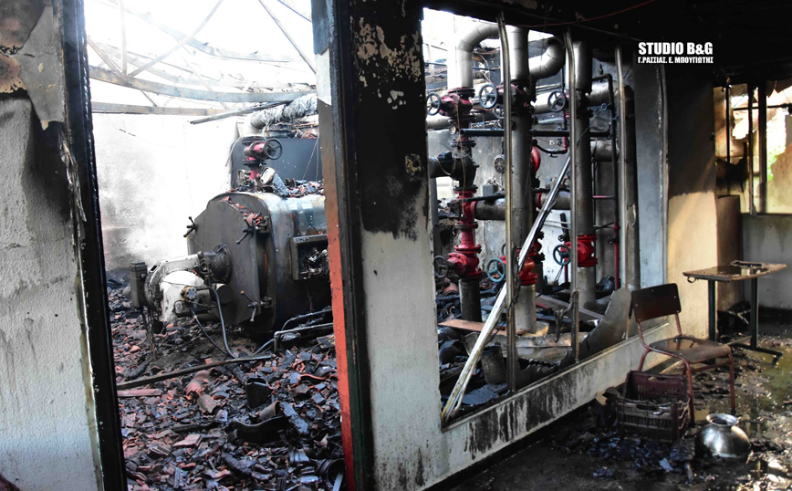 Πυρκαγιά σε θερμοκηπίο στο Ναύπλιο Πυρκαγιά σε θερμοκηπίο στο Ναύπλιο