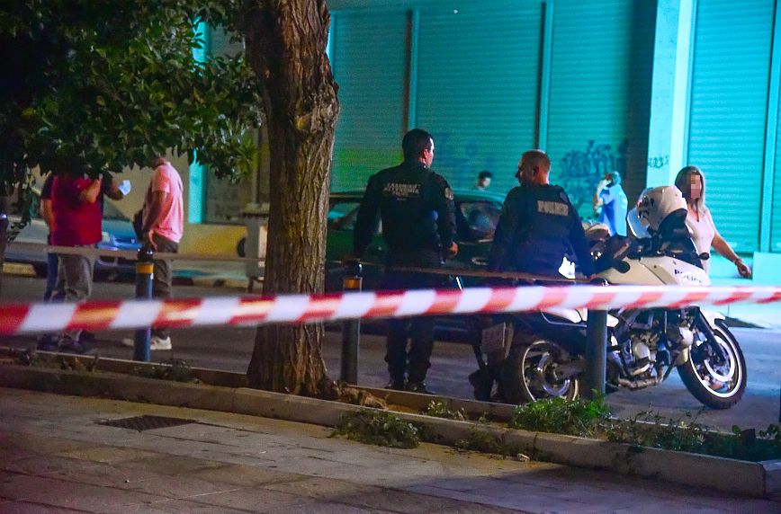 Πυροβολισμοί με δύο τραυματίες στην Ακτή Μουτσοπούλου στο Πασαλιμάνι