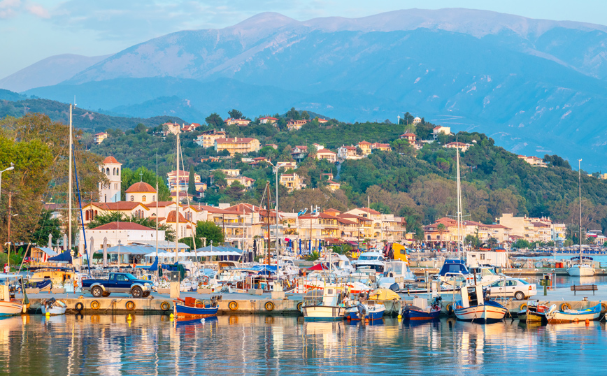 Τρεις ιδέες για φθινοπωρινές εξορμήσεις που συνδυάζουν βουνό και θάλασσα