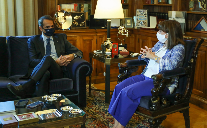 Συνάντηση Σακελλαροπούλου-Μητσοτάκη Συνάντηση Σακελλαροπούλου-Μητσοτάκη