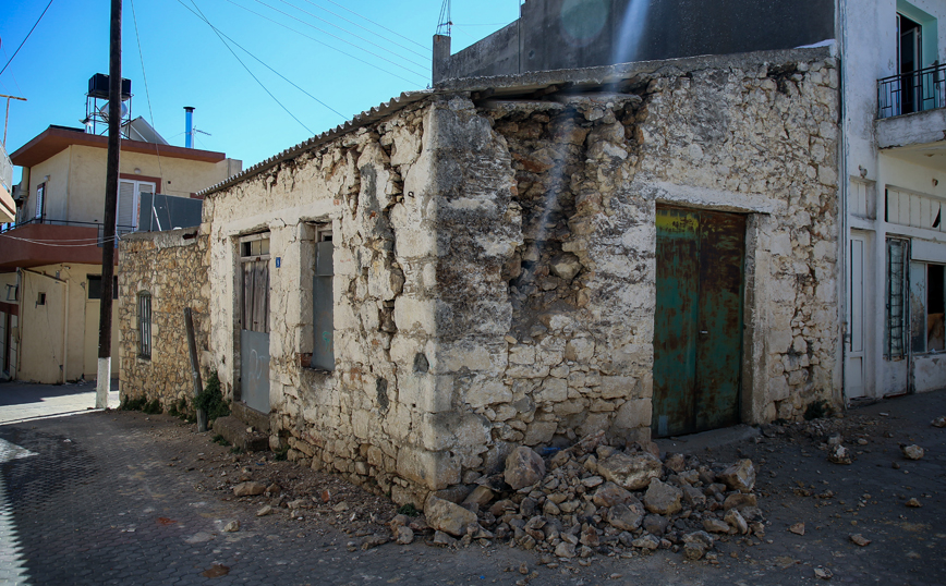 Χαλάσματα απο τον ισχυρό σεισμό στη Κρήτη