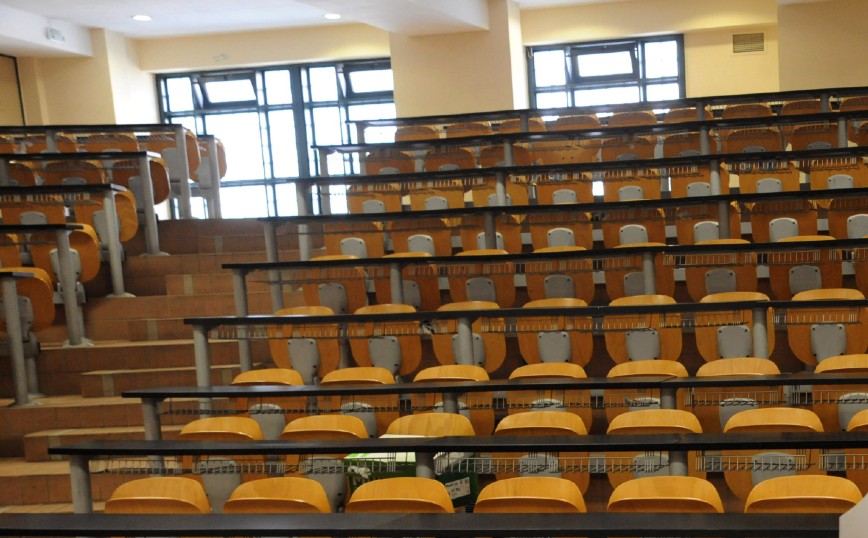 Φοιτητές και εξωσχολικοί κρατούσαν όμηρο επί 4 ώρες τον κοσμήτορα του Πολυτεχνείου Κρήτης