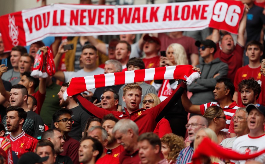 «Η Λίβερπουλ μάς έκλεψε το You’ll never walk alone» – Τι υποστηρίζουν οι οπαδοί της Μάντσεστερ Γιουνάιτεντ