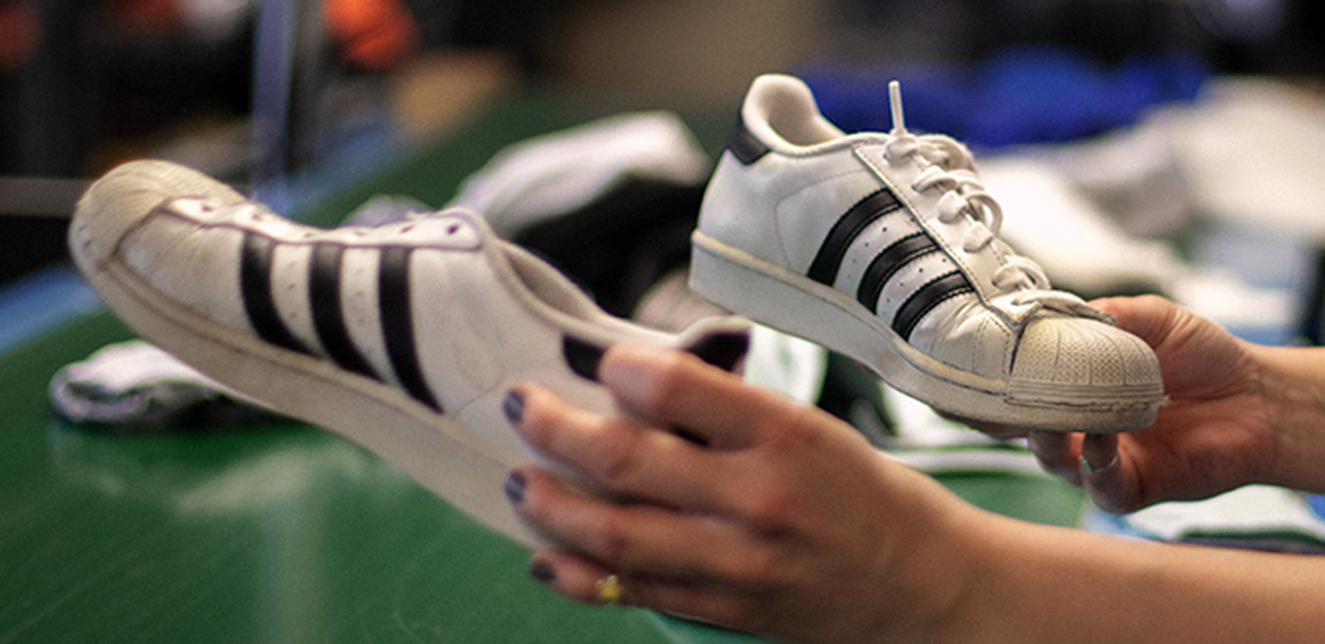 Ρούχα και παπούτσια Adidas Ρούχα και παπούτσια Adidas