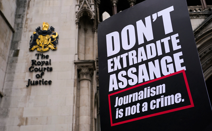 Τζούλιαν Ασάνζ Τζούλιαν Ασάνζ